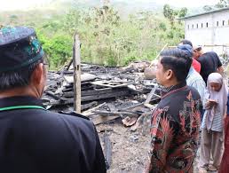 Asrama Pesantren di Parepare Terbakar, Tasming Hamid Tinjau Lokasi dan Beri Dukungan
